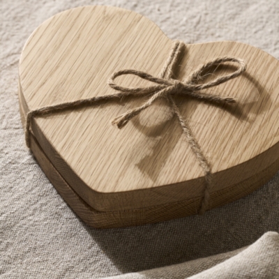 Small Rustic Heart Boards – Set of 2