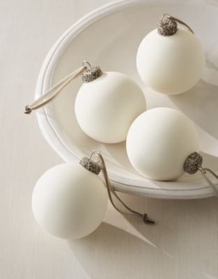 Small White Baubles – Set of 4