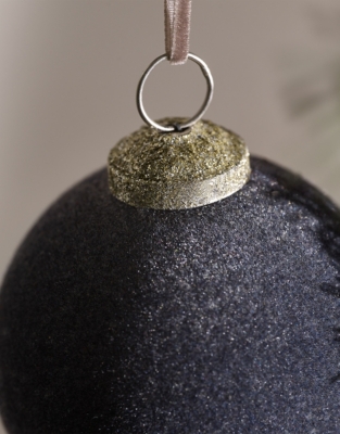 Smoke Matte Bauble – 8cm