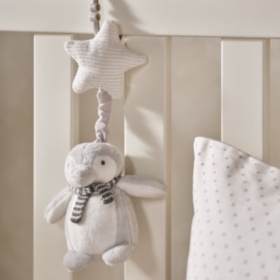 Snowy Penguin Musical Jitter Pull Toy