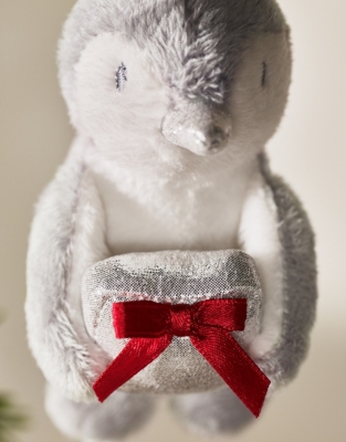 Snowy with Present Decoration – 10cm