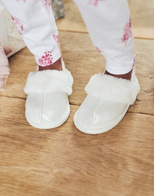 the white company mule slippers