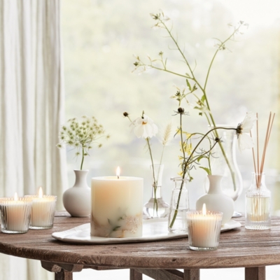 Spring Botanical Candle – Medium