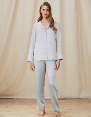 White company silk online pajamas