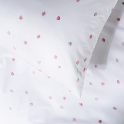 Strawberry Easy Care Bed Linen Set Children's Bed Linen The White