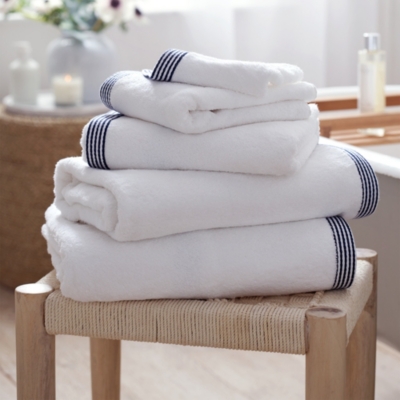 https://whitecompany.scene7.com/is/image/whitecompany/Stripe-Border-Towels/COLOURSTRIPETOWEL02_409_T?$M_PLP_176x176$