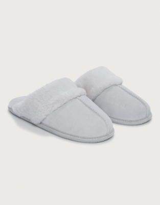 White company hot sale mens slippers