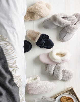 the white company mule slippers