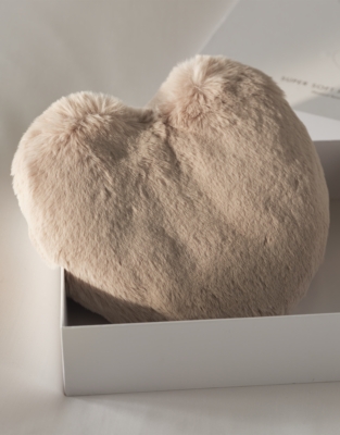 Super Soft Faux Fur Heat Up Heart
