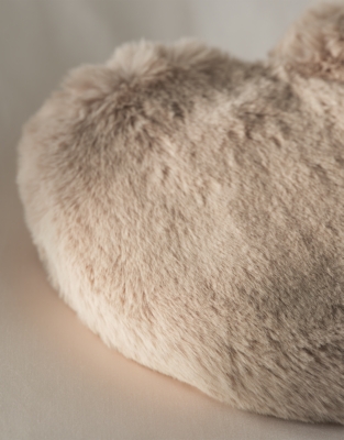 Super Soft Faux Fur Heat Up Heart