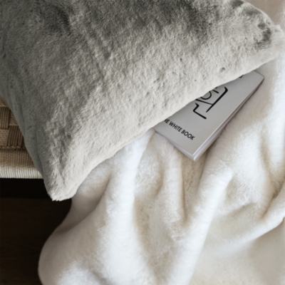 Super Soft Faux Fur Throw & Cushion Cover Collection Bed Cover