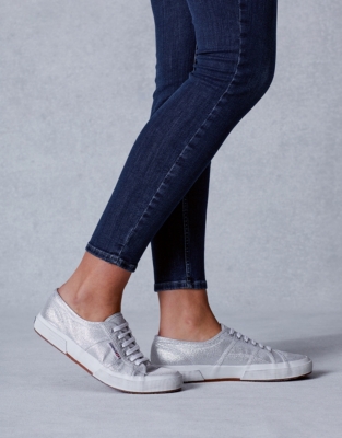 white company superga