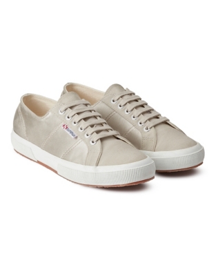 white company superga