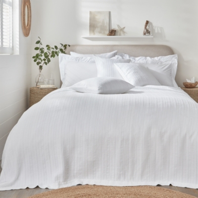 Bedding Sets & Collections | Throws & Bedspreads | The White Company UK