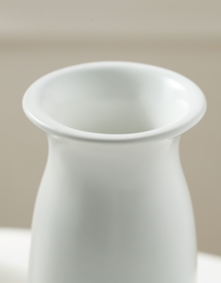 Tealby Vase – Small