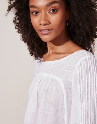 The Amalfi Pintuck Linen-Gauze Blouse - White