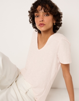 The Perfect Organic Cotton Slub V-Neck T-Shirt - Pink