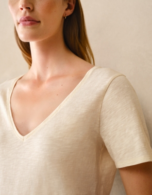 The Perfect Organic Cotton Slub V-Neck T-Shirt - Butter