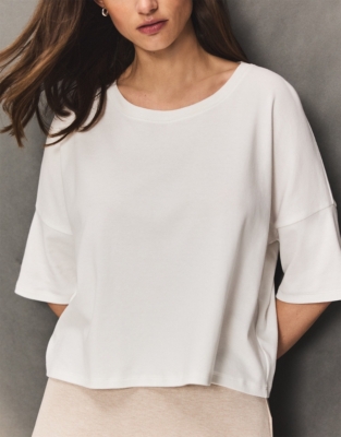 The Ultimate Organic Cotton Cropped Crew Neck T-shirt