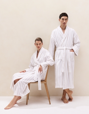 Thin Stripe Robe