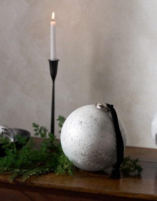 Ultimate Silver Etched Bauble – 20cm