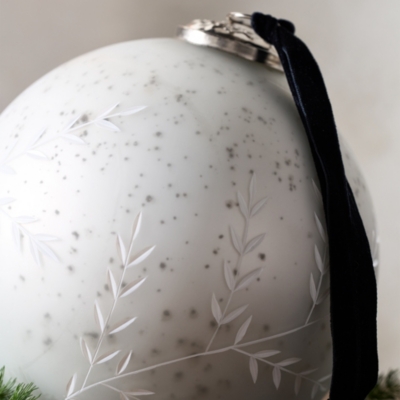 Ultimate Silver Etched Bauble – 20cm