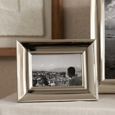 Picture Frames | White & Silver Frames | The White Company US