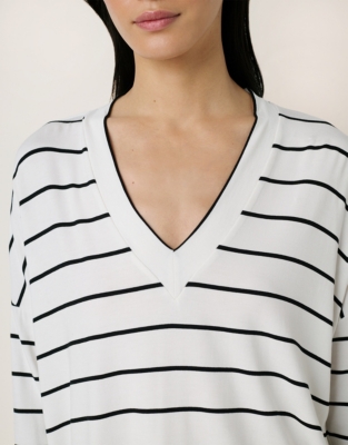 V-Neck Batwing Jersey Top