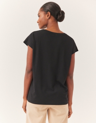 V-Neck Extended Shoulder Tee