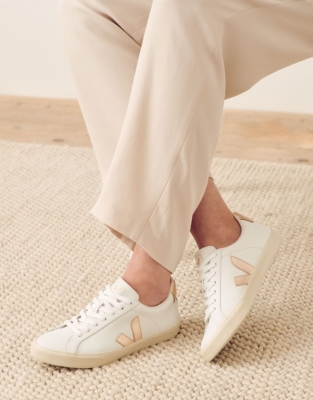 Veja sales trainers gold