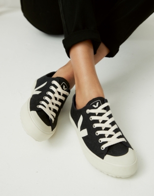 white company veja