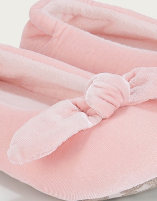 white company velvet bow slippers