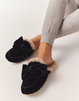 The white company 2024 velvet bow slippers