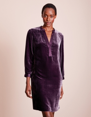 White company hot sale velvet dress