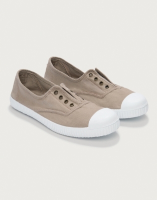 Victoria sales plimsolls kids