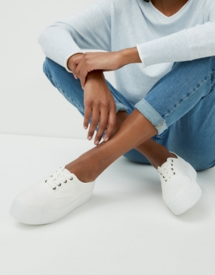 Victoria plimsolls hot sale asos