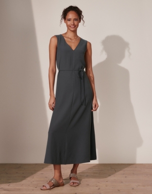 White company 2025 maxi dress