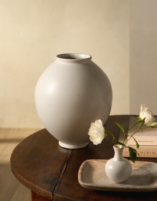 Walton Vase