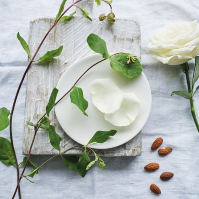 White Christmas Candle Candles & Fragrance Sale The White Company UK