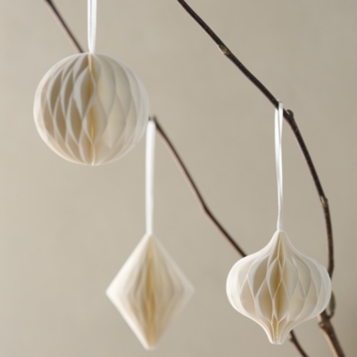 White Paper Decorations – Set of 3