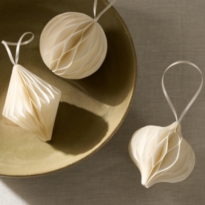 White Paper Decorations – Set of 3