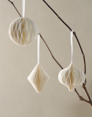 White Paper Decorations – Set of 3
