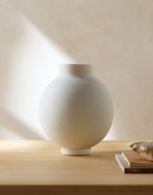White Round Glass Vase