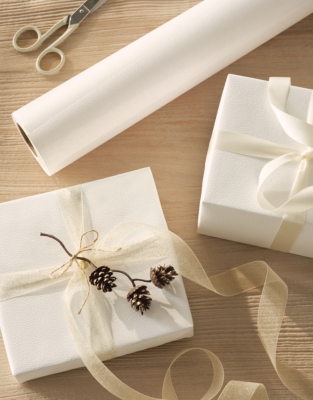 White Textured Piqué Wrapping Paper – 10m