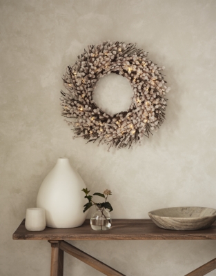 White Willow Pre-Lit Wreath – 50cm