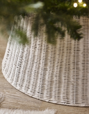 Whitewashed Rattan Braided Christmas Tree Skirt
