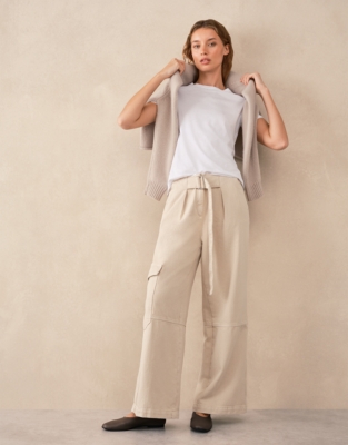 Wide Leg Belted Trousers