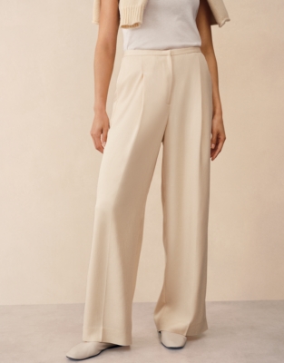 Wide Leg Pleated Trousers