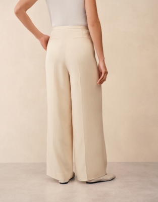 Wide Leg Pleated Trousers