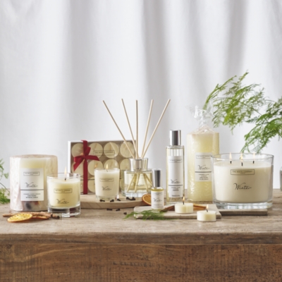 Winter Botanical Candle – Medium